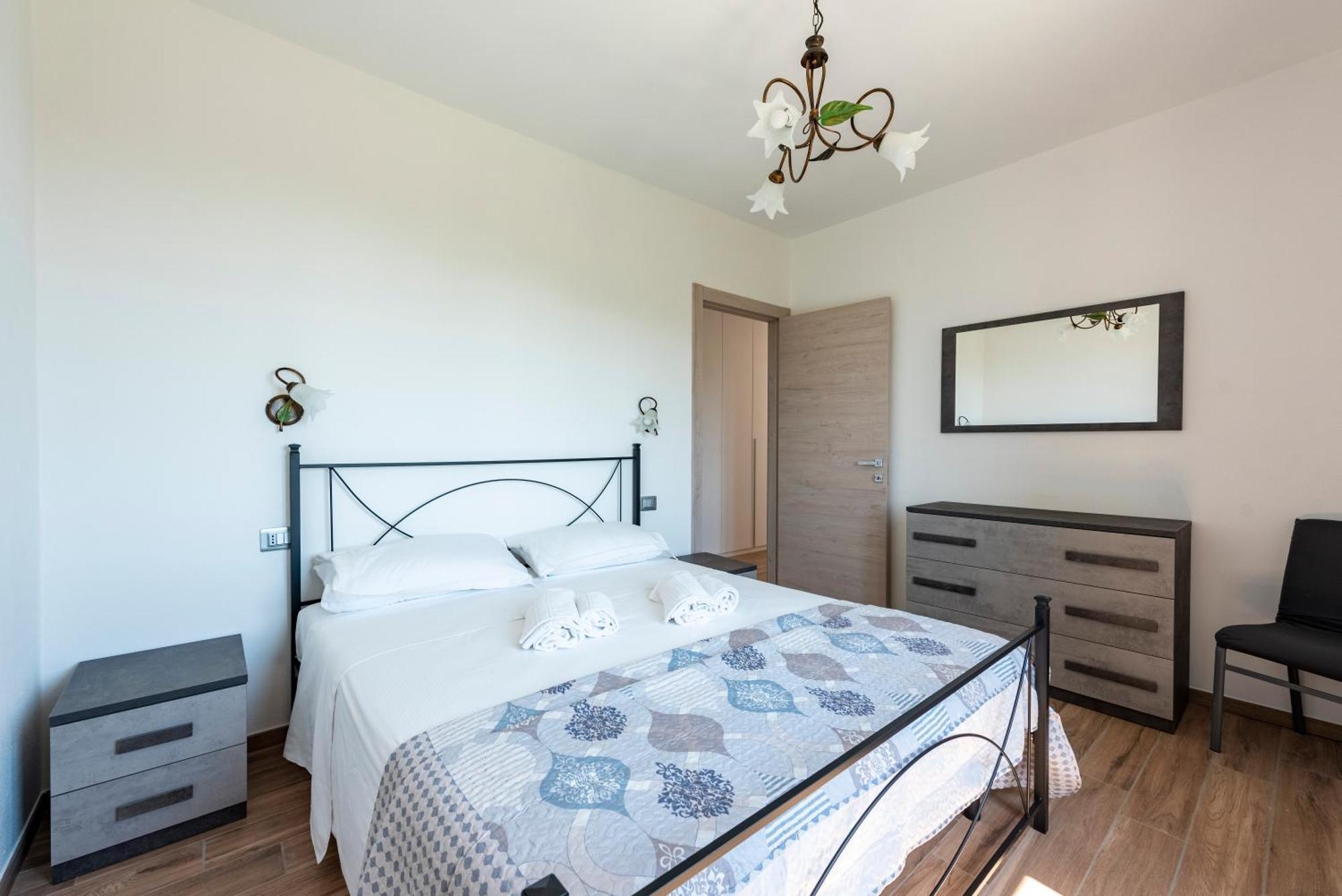 Joivy Villa Guanna - Charming Flat With Garden Bracco Luaran gambar