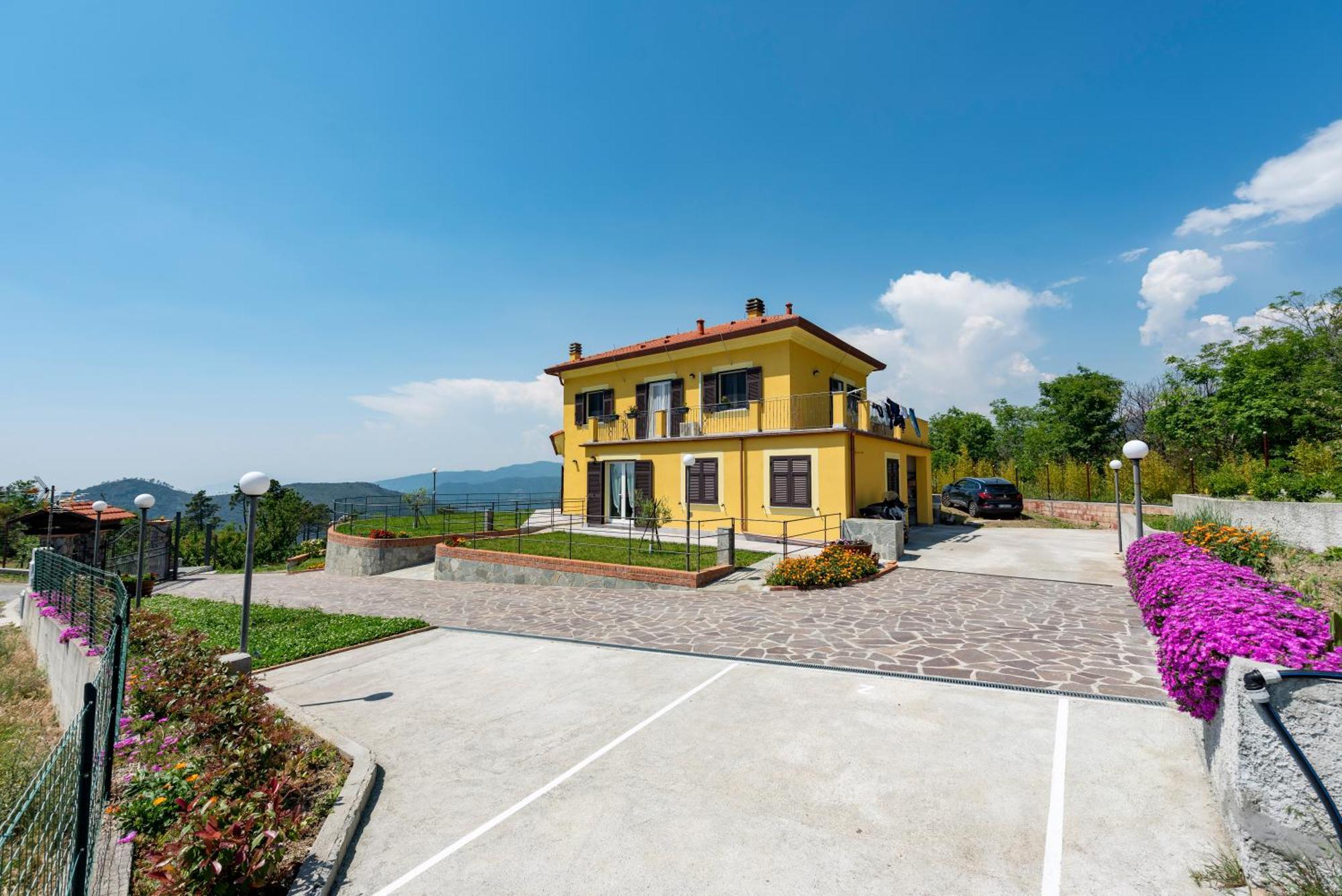 Joivy Villa Guanna - Charming Flat With Garden Bracco Luaran gambar