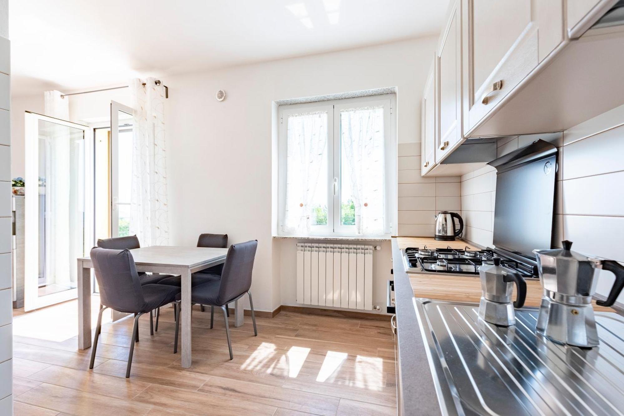 Joivy Villa Guanna - Charming Flat With Garden Bracco Luaran gambar